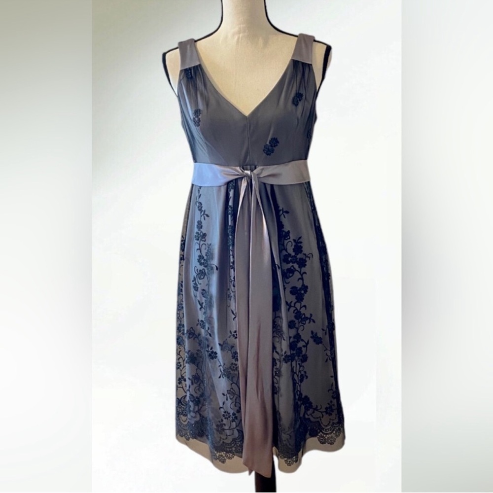 Jessica Howard Gray and Black Midi Dress